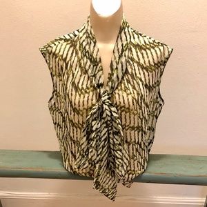 Jones New York New Top Green/White Medium Bow